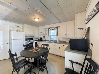 Home On The Canal In Beautiful Suwannee Florida! - image 11