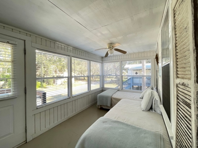 Home On The Canal In Beautiful Suwannee Florida! - image 18