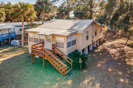 Home On The Canal In Beautiful Suwannee Florida! - image 28