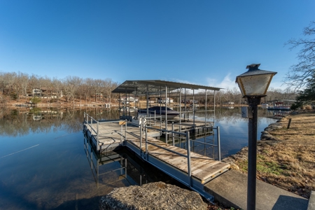 Luxury Lakefront Home In Arkansas - image 5