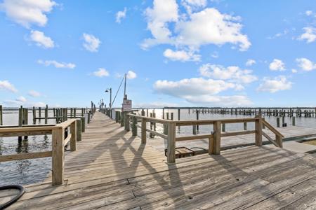 Riverfront Bed and Breakfast Marina for Sale, Belhaven NC - image 3