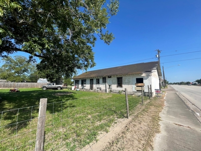 Commercial Property, HWY 181 Frontage in Skidmore - image 11