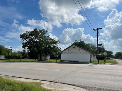 Commercial Property, HWY 181 Frontage in Skidmore - image 2