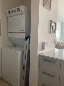 Comfortable 1 Bedroom Condo On The Beach For Rent *Rented* - image 11