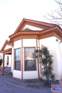 Walking distance to downtown Marfa! 3BR 2Bath 2474 Sqft Home - image 3