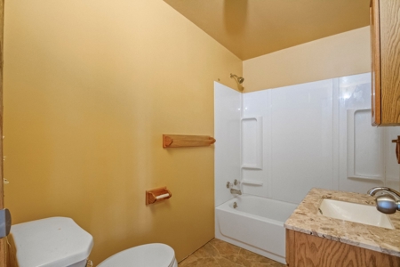 Home And Live Water Bordering National Forest Doniphan, Mo - image 20