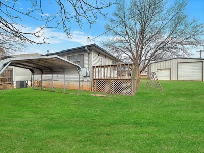 Home For Sale In Sayre, Oklahoma - image 37