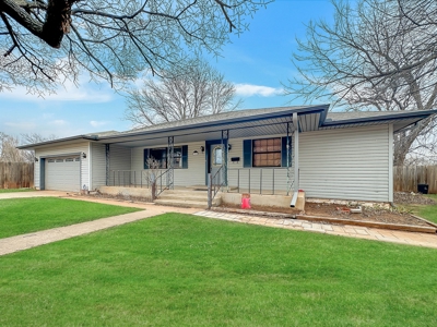 Home For Sale In Sayre, Oklahoma - image 31