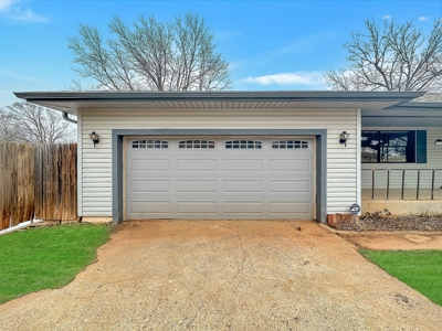 Home For Sale In Sayre, Oklahoma - image 33
