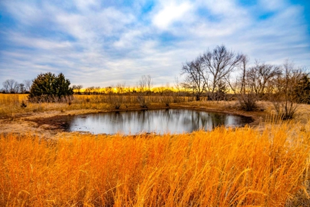 Home With Hunting Land For Sale La Cygne, KS - image 37
