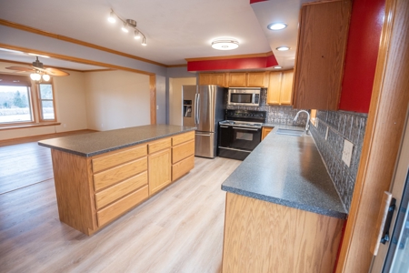 Home With Hunting Land For Sale La Cygne, KS - image 10