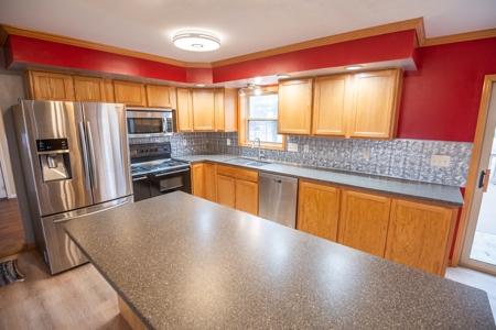 Home With Hunting Land For Sale La Cygne, KS - image 9