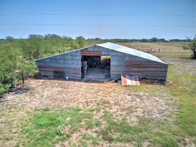 All Around Ranch Property in Bee County, Texas - image 12