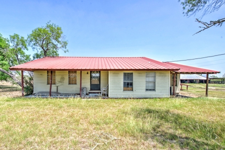 All Around Ranch Property in Bee County, Texas - image 16