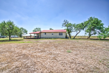 All Around Ranch Property in Bee County, Texas - image 17
