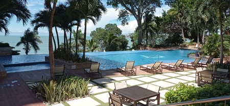 Oceanfront Condo for sale in PH Bahia Resort - image 11
