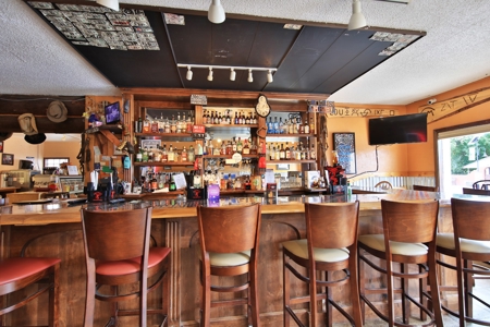 Investment Opportunity Restaurant and Bar in Western Colo - image 17