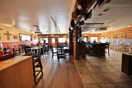 Investment Opportunity Restaurant and Bar in Western Colo - image 2