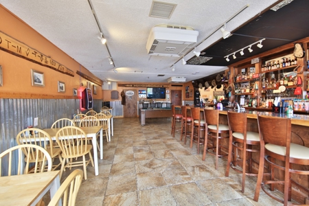 Investment Opportunity Restaurant and Bar in Western Colo - image 6