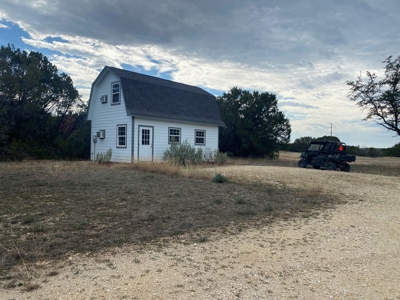 Country Living - Small Town Texas - Gated Community - image 1