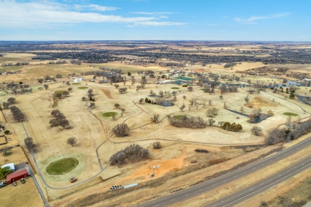 Home For Sale In Sayre, Oklahoma - image 6