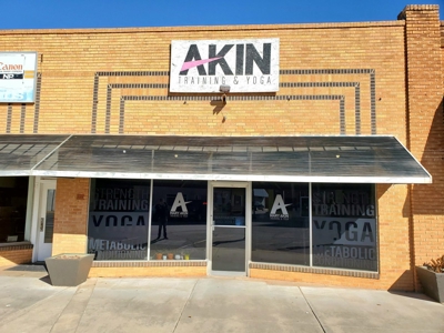 Commercial Building in Downtown Clinton, OK For Sale - image 1