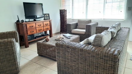 Open Concept home with garden, pool and cozy social areas - image 6
