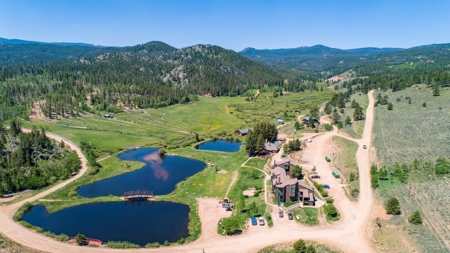 Colorado Mountain Resort - image 4