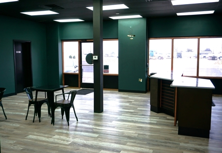 Remodeled building & corner lot 302 E Dickinson FtStockton - image 5