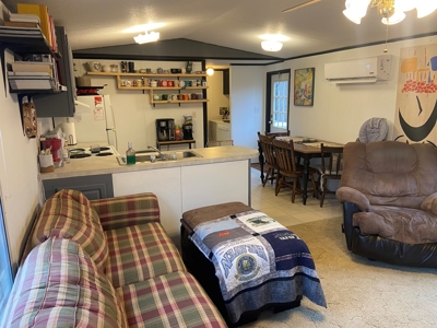 Prime 49.2 Acre Hunting Property - 2 Bed/1 Bath Mobile Home - image 9