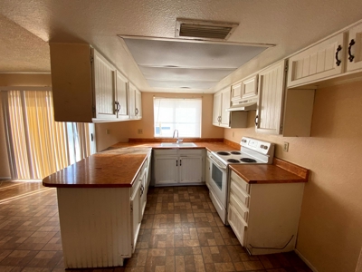 Auction Lot #6:  827 N 61St Ave, Phoenix, Az, 85043 - image 8