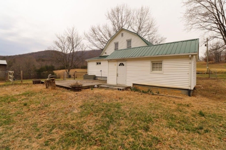 Mini Farm for Sale in Blue Ridge VA! - image 20
