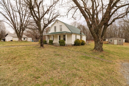 Mini Farm for Sale in Blue Ridge VA! - image 2