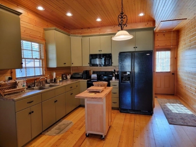 Private Mountain Retreat with Creek in Callaway VA! - image 37