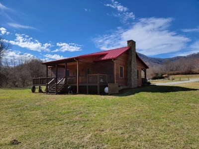 Private Mountain Retreat with Creek in Callaway VA! - image 29