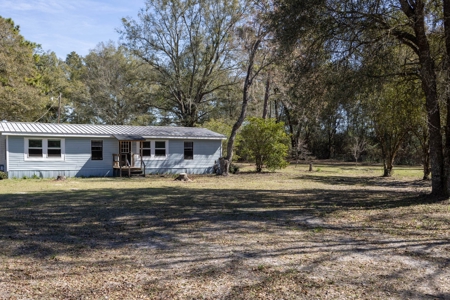 3/2 Country Home in Suwannee County, FL For Sale - image 9