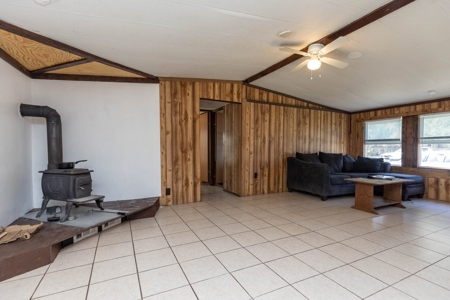 3/2 Country Home in Suwannee County, FL For Sale - image 27