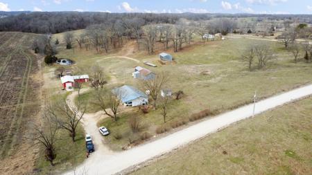 Missouri Ozarks Hobby Farm With Nice Ranch-Style Home - image 17