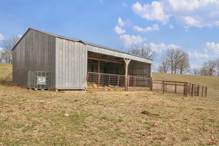 Missouri Ozarks Hobby Farm With Nice Ranch-Style Home - image 9