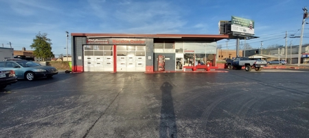 Business and land for sale Tennessee  22 W Ave Crossville TN - image 3