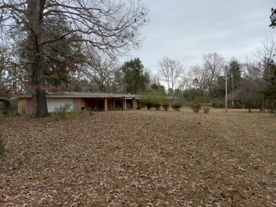 LARGE COUNTRY HOME on 27.10 ACRES FOR SALE in Antlers, OK - image 1