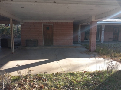 LARGE COUNTRY HOME on 27.10 ACRES FOR SALE in Antlers, OK - image 8