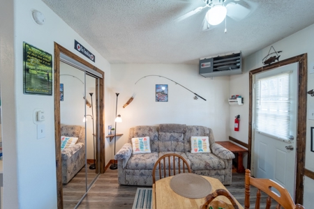 COMMERCIAL Carwash/AirBnB Property in Mammoth Spring AR! - image 5