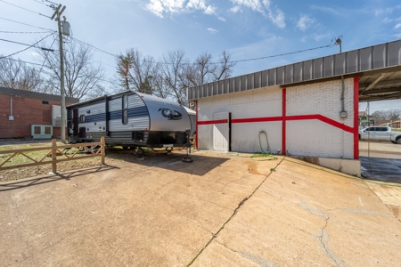 COMMERCIAL Carwash/AirBnB Property in Mammoth Spring AR! - image 9
