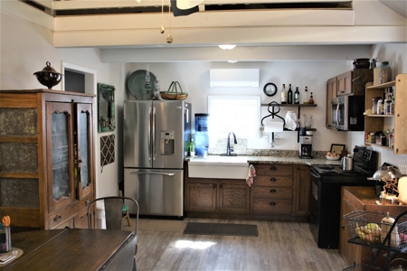 Home For Sale Near Steelville, Mo near Mark Twain Forest - image 1