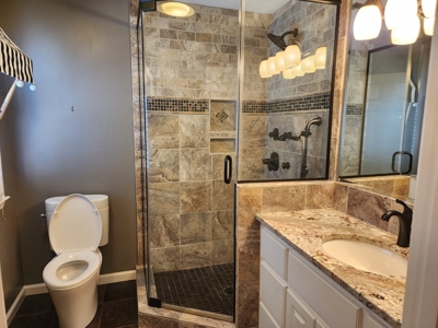 NC Homes w/ Pool/ Homes for sale near Oakwoods Country Club - image 31