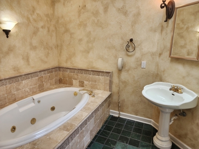 NC Homes w/ Pool/ Homes for sale near Oakwoods Country Club - image 27