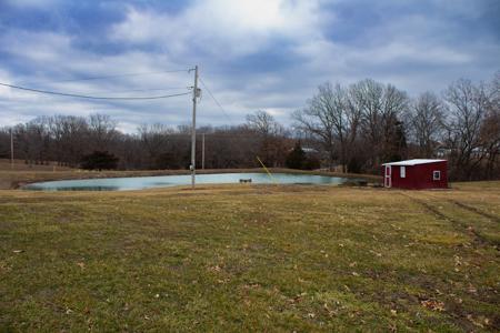 Cozy, Uniquely Renovated Country Home Northeast MO with Pond - image 2