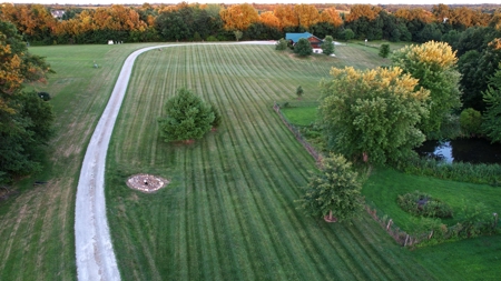 Van Buren County Iowa Lake Shore Hideout - image 12