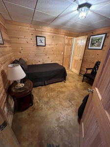 Van Buren County Iowa Lake Shore Hideout - image 24